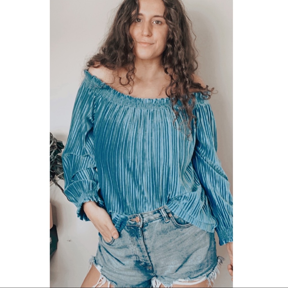 BANANA REPUBLIC VELVET OFF SHOULDER BLOUSE